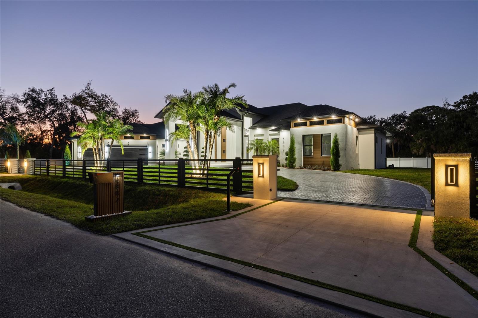 Image 91 of 100 For 6802 Creek Drive