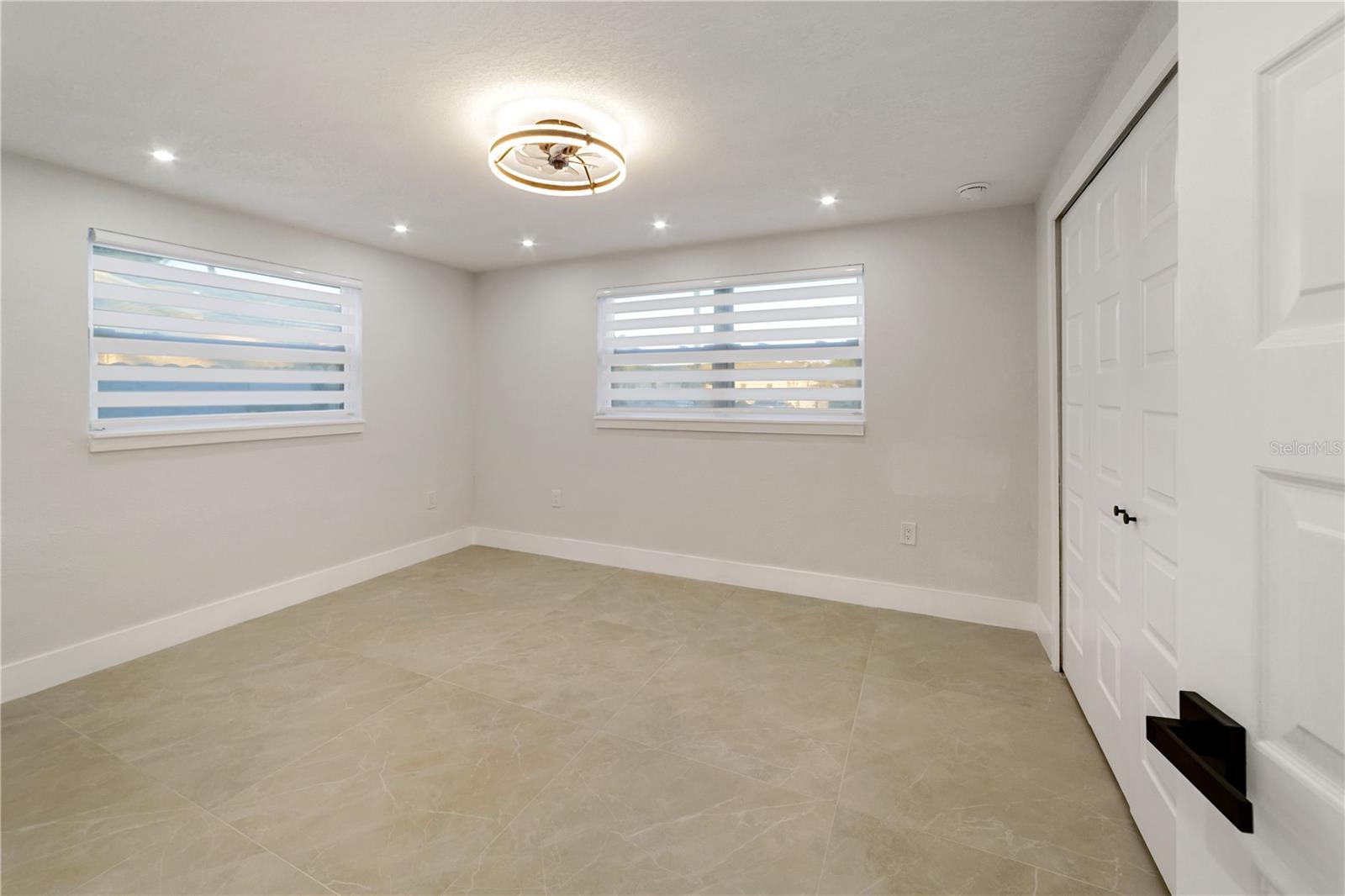 Image 16 of 46 For 1051 Normandy Boulevard