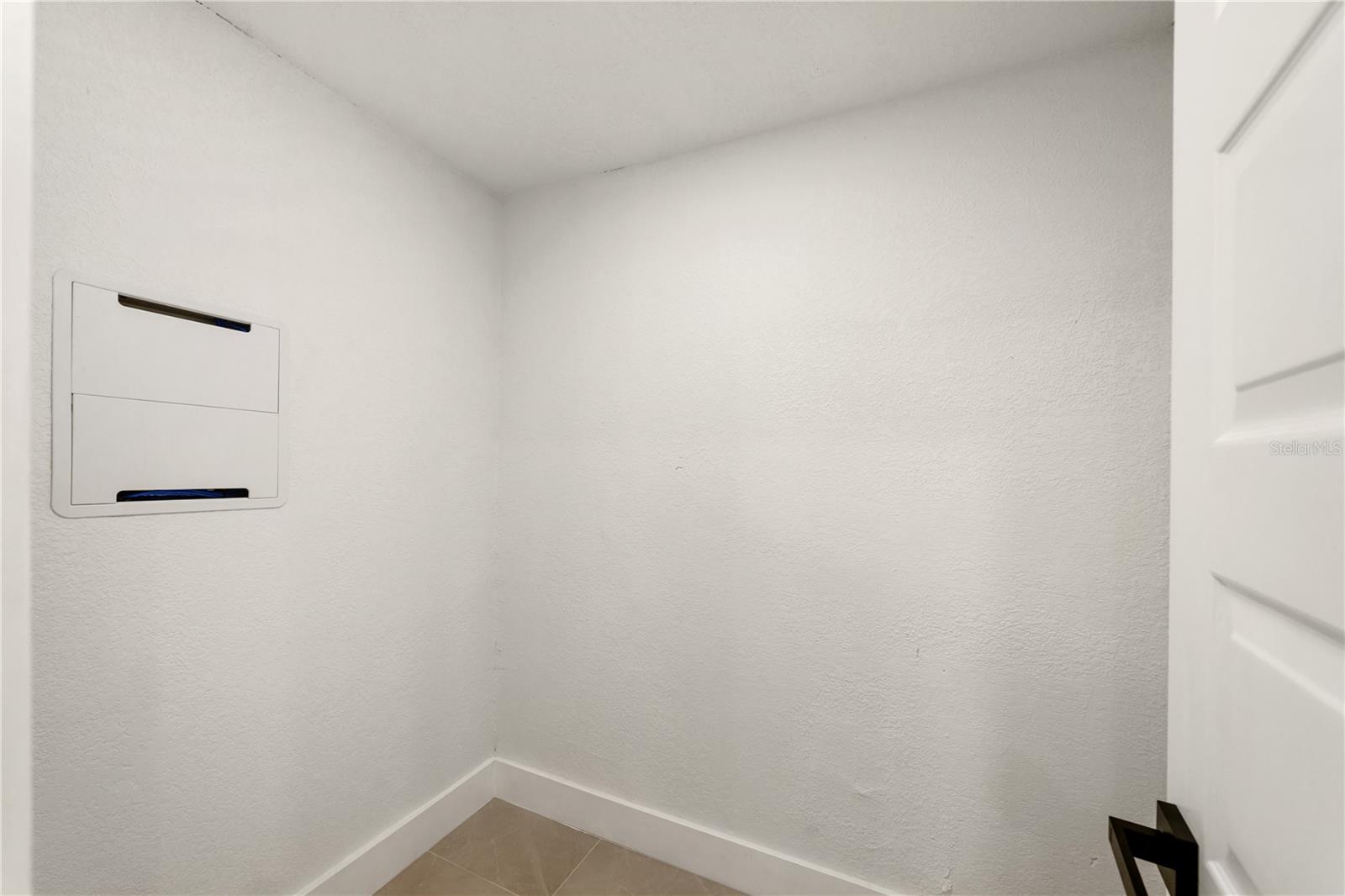 Image 26 of 46 For 1051 Normandy Boulevard