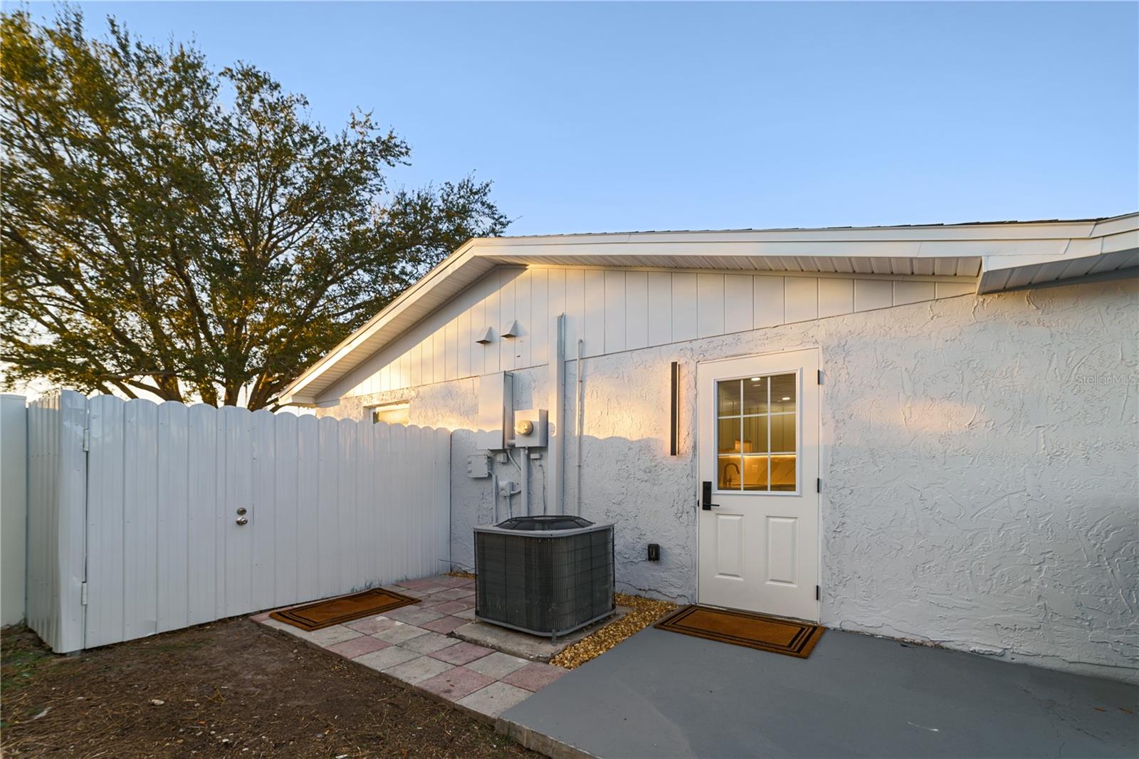 Image 37 of 46 For 1051 Normandy Boulevard