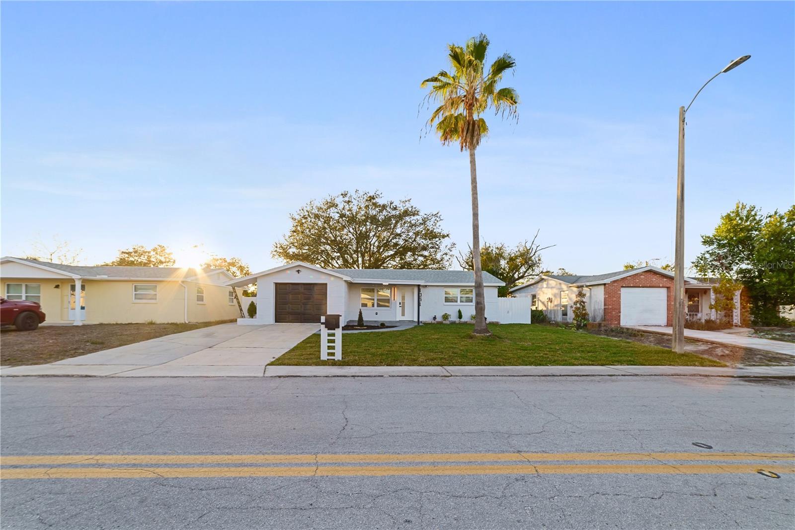 Image 5 of 46 For 1051 Normandy Boulevard