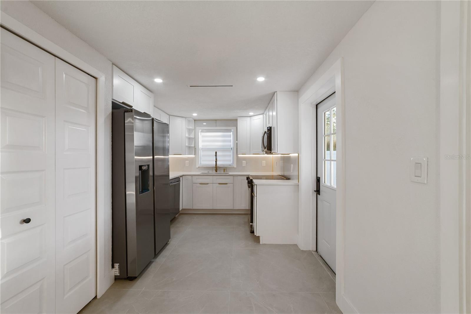 Image 9 of 46 For 1051 Normandy Boulevard