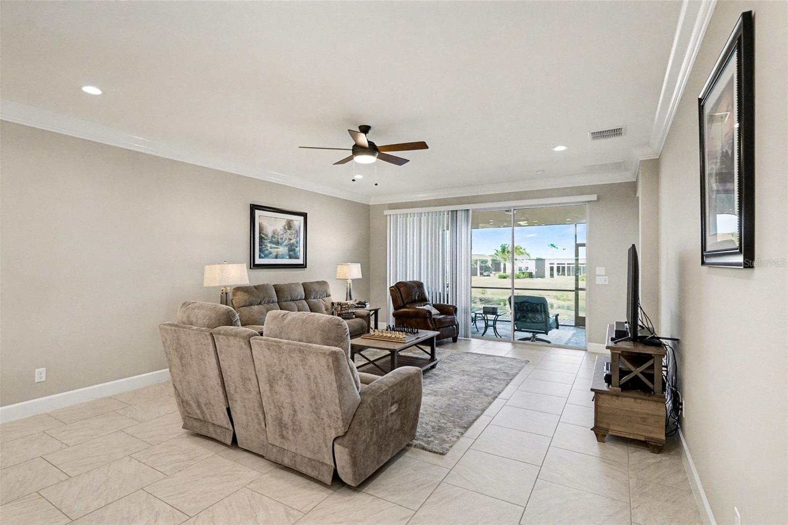 Image 10 of 42 For 4715 Avila Lakes Drive