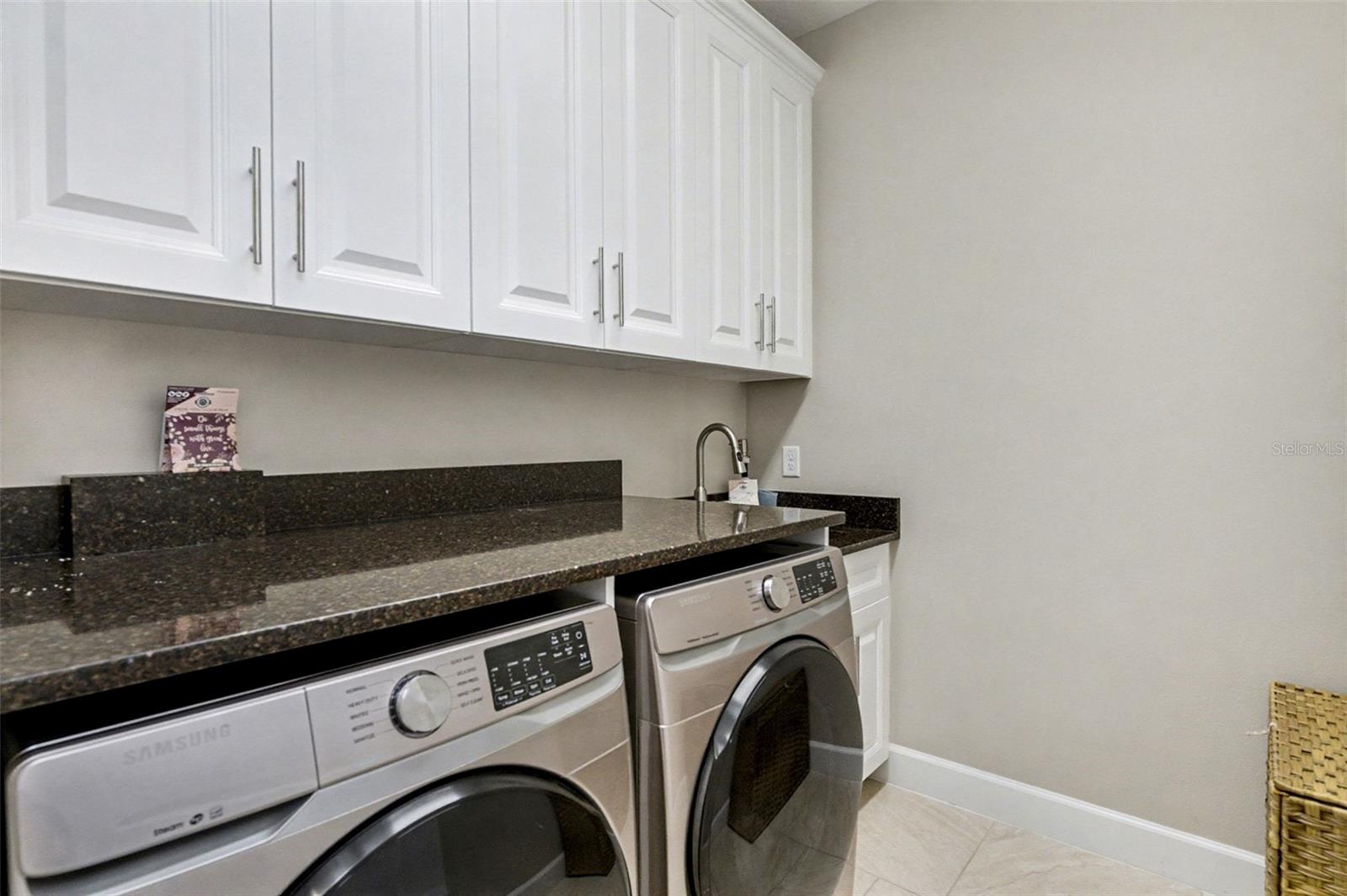 Image 23 of 42 For 4715 Avila Lakes Drive