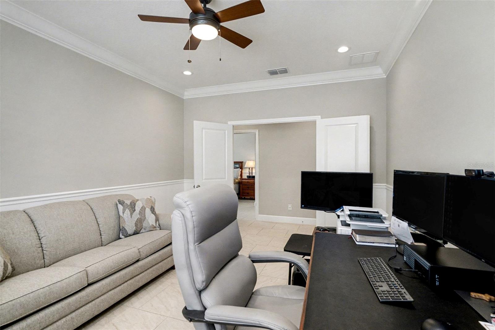 Image 29 of 42 For 4715 Avila Lakes Drive