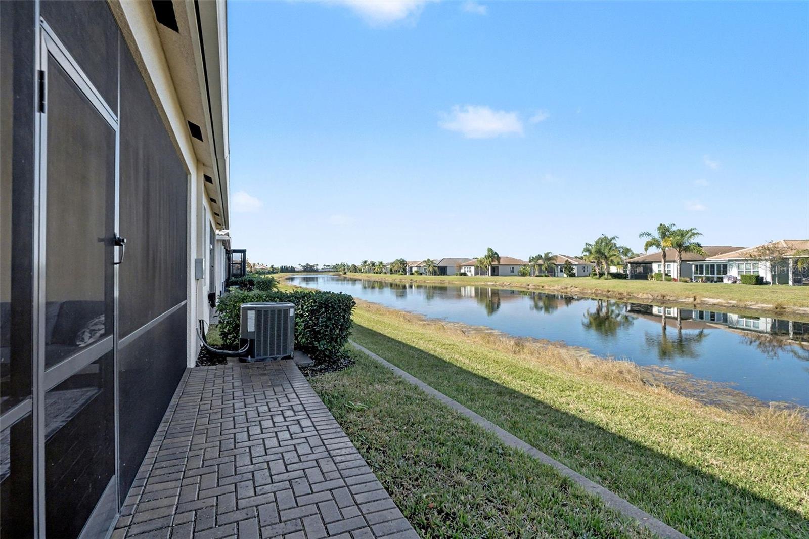 Image 36 of 42 For 4715 Avila Lakes Drive