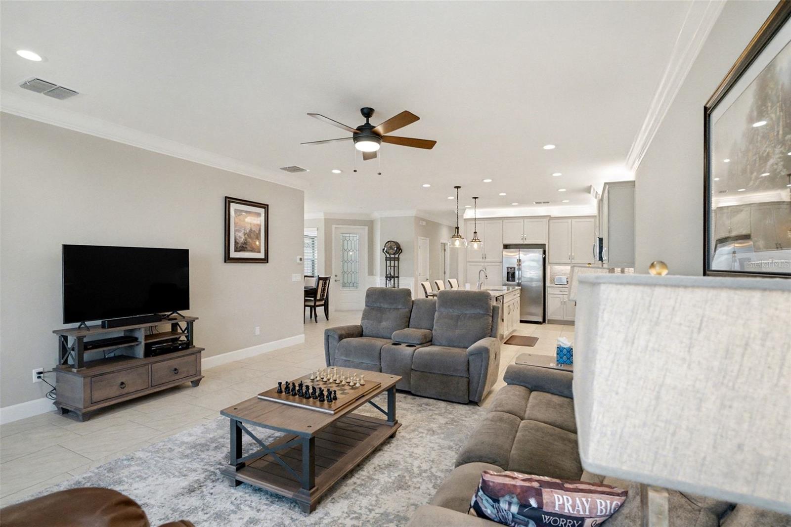 Image 9 of 42 For 4715 Avila Lakes Drive