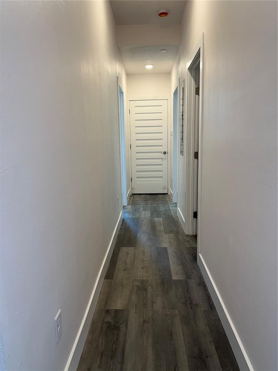 Image 8 of 11 For 2104 Columbus Drive