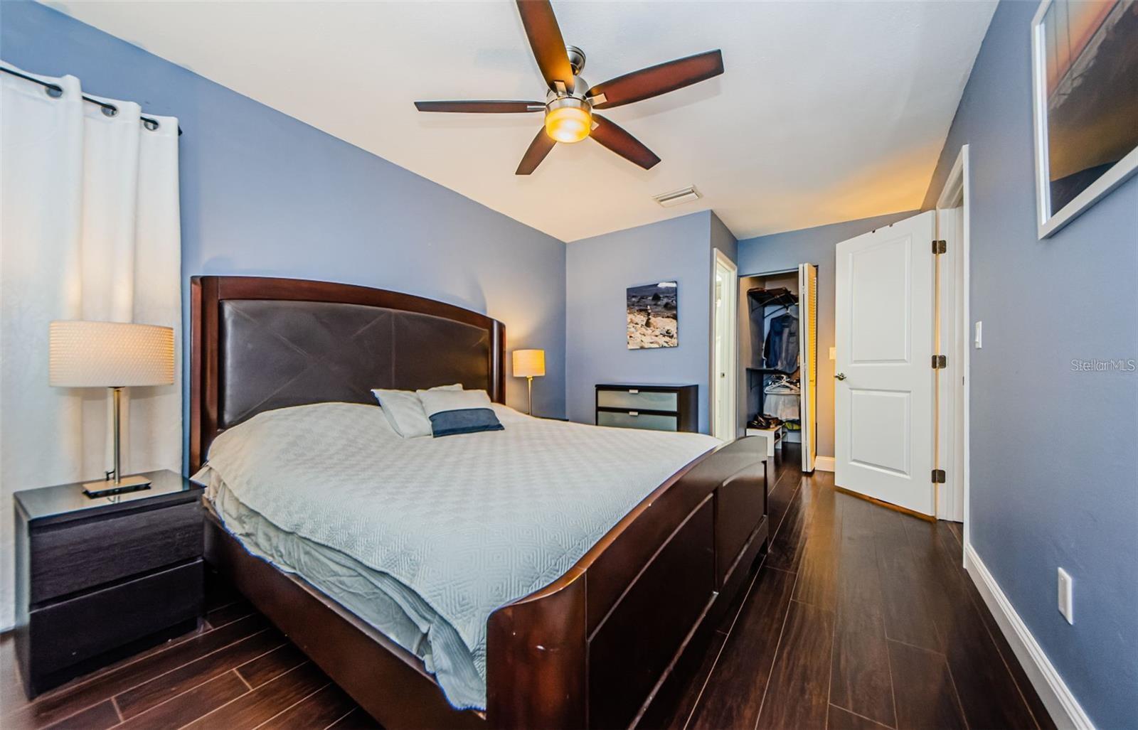 Image 22 of 45 For 2739 Sherbrooke Lane B