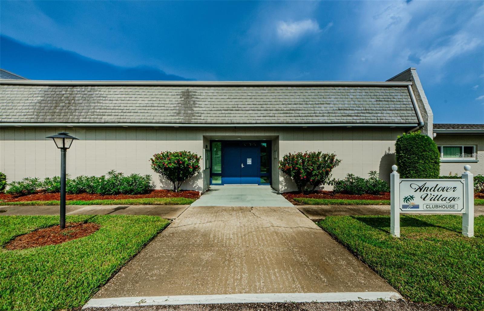 Image 30 of 45 For 2739 Sherbrooke Lane B