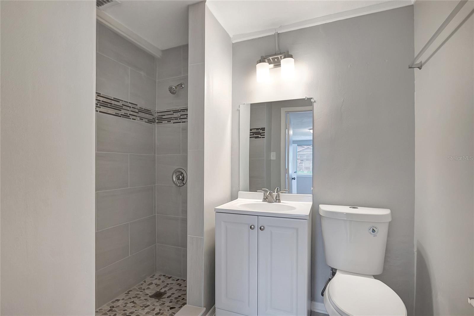 Image 17 of 33 For 8720 Dexter Avenue