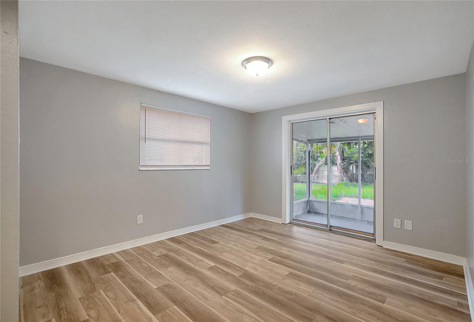 Image 19 of 33 For 8720 Dexter Avenue