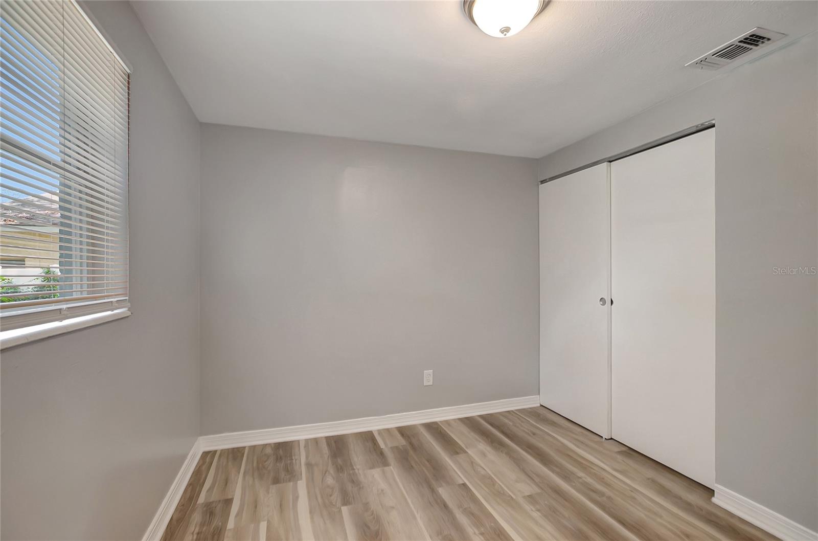 Image 25 of 33 For 8720 Dexter Avenue