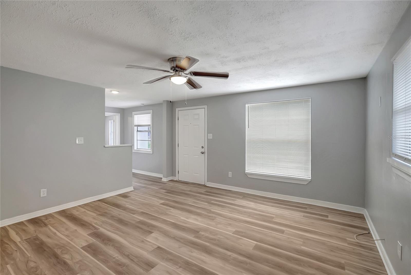 Image 6 of 33 For 8720 Dexter Avenue