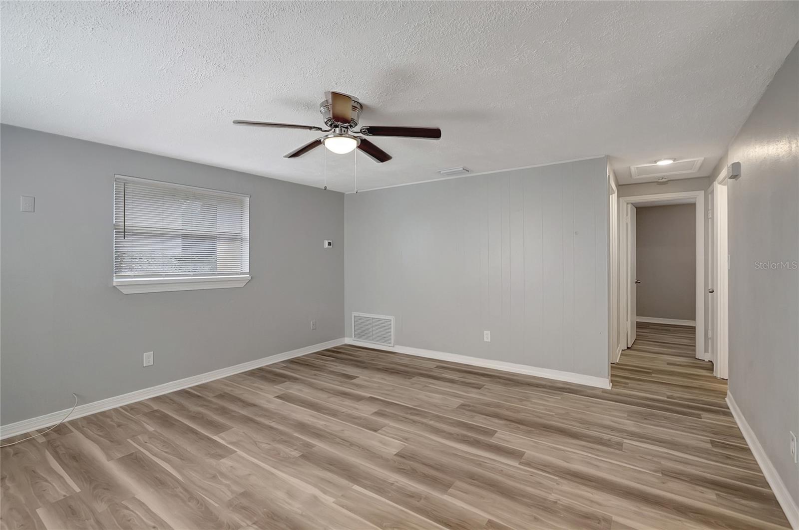 Image 8 of 33 For 8720 Dexter Avenue