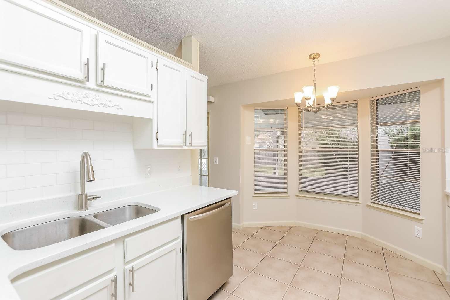 Image 10 of 20 For 884 Fort Smith Boulevard