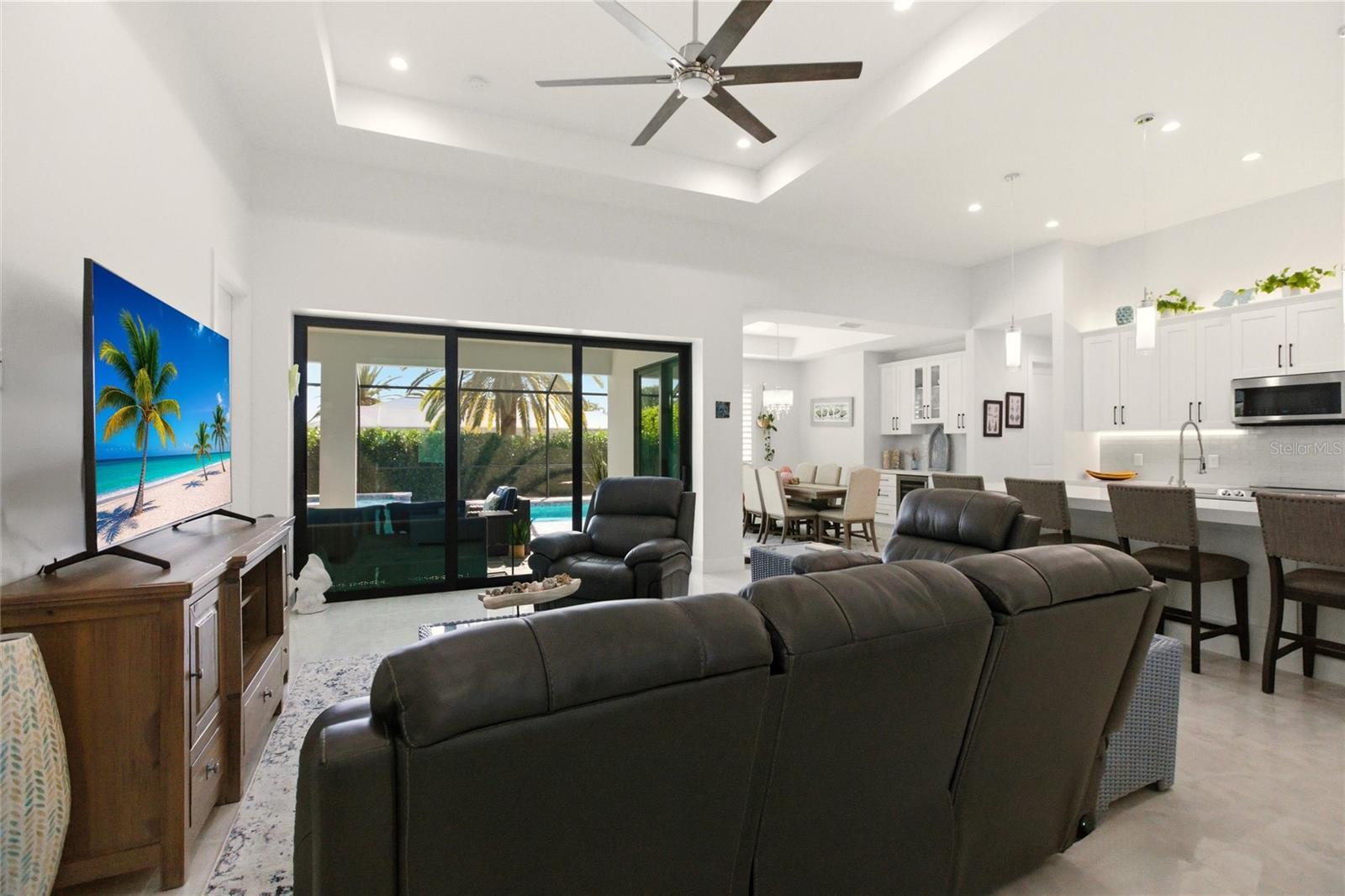 Image 11 of 63 For 1822 48th Terrace