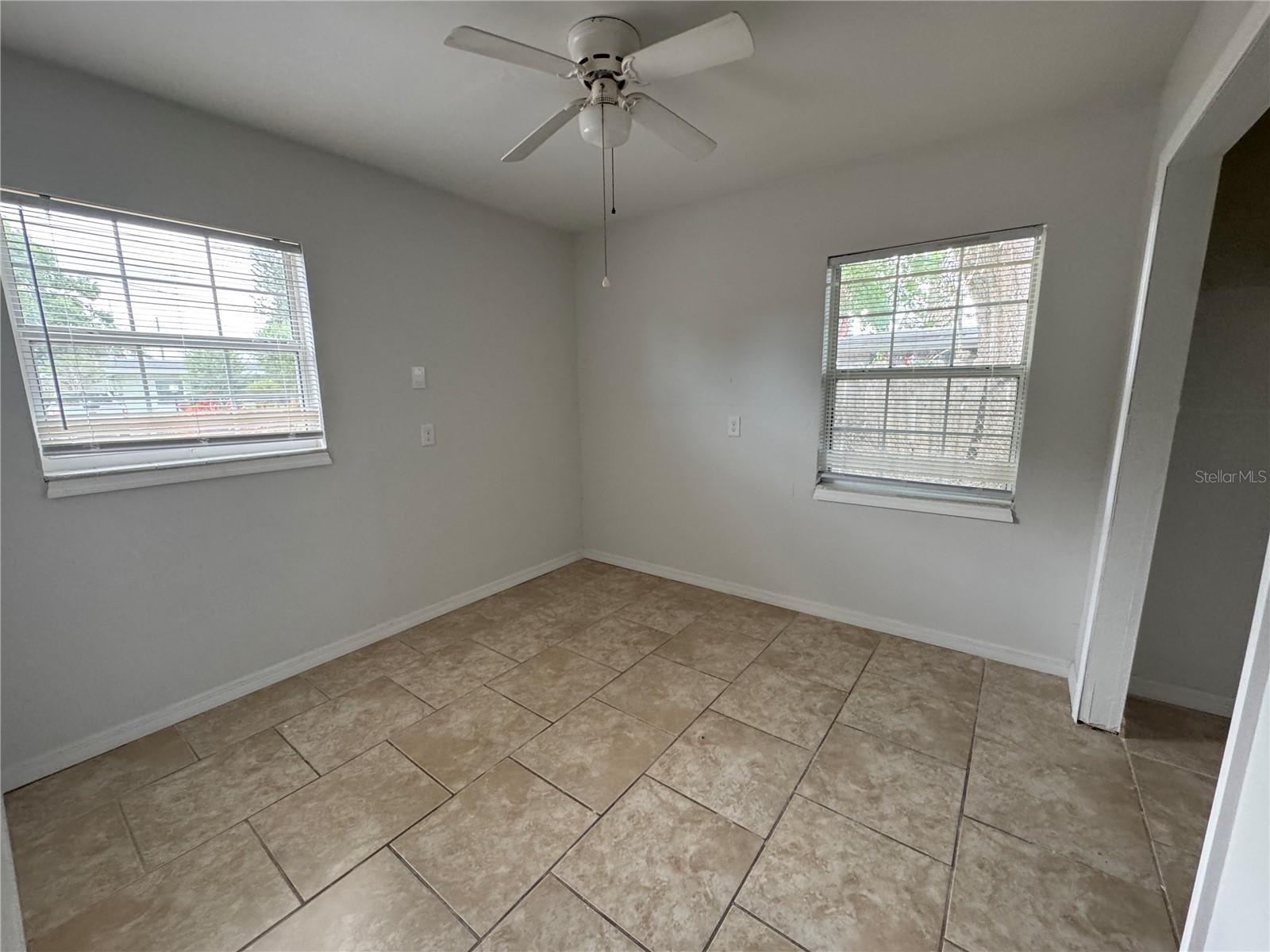 Image 18 of 25 For 438 Country Club Drive