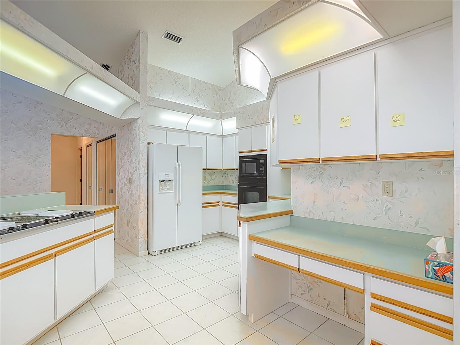 Image 11 of 33 For 13153 Coronado Drive