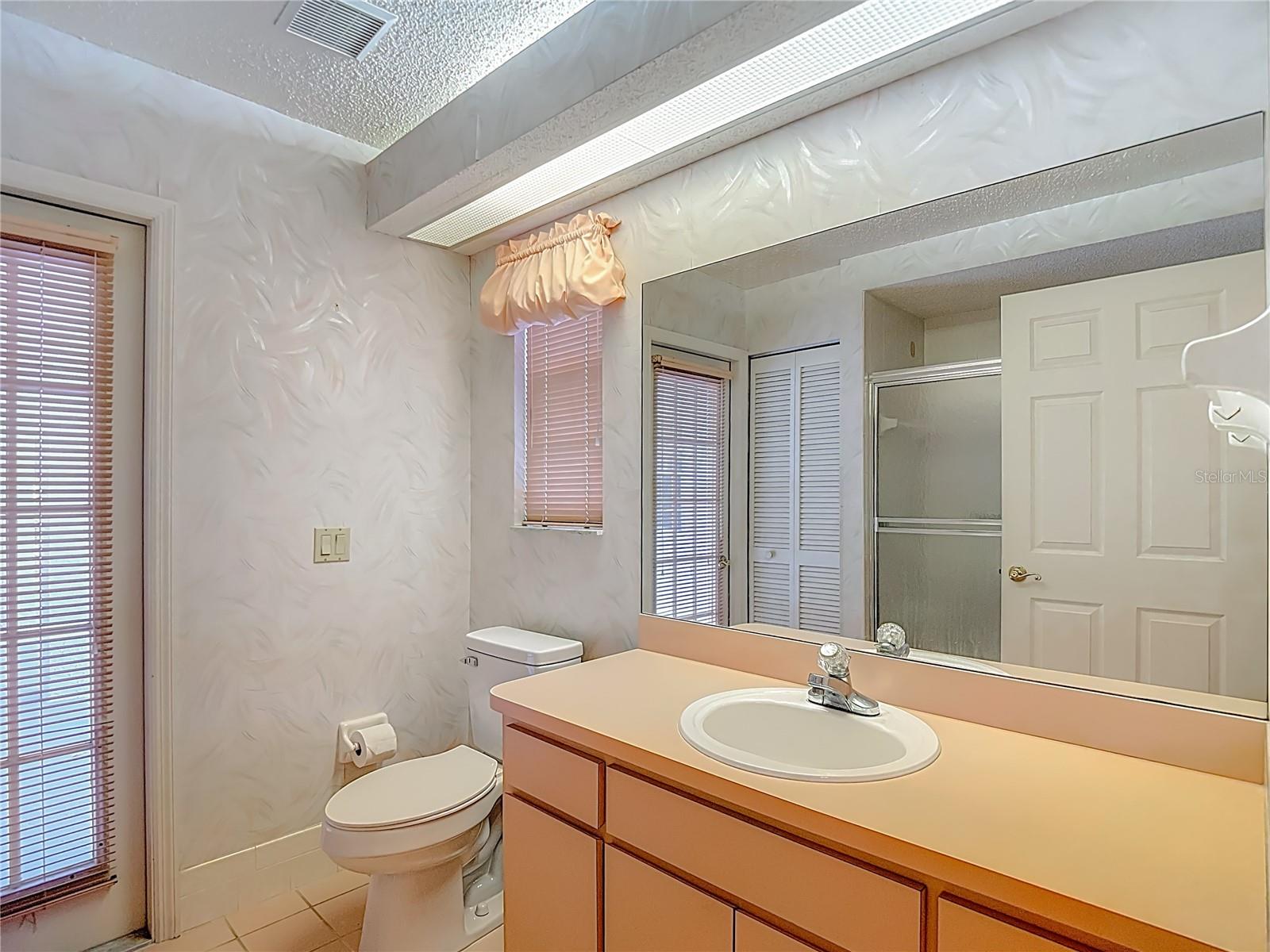 Image 17 of 33 For 13153 Coronado Drive