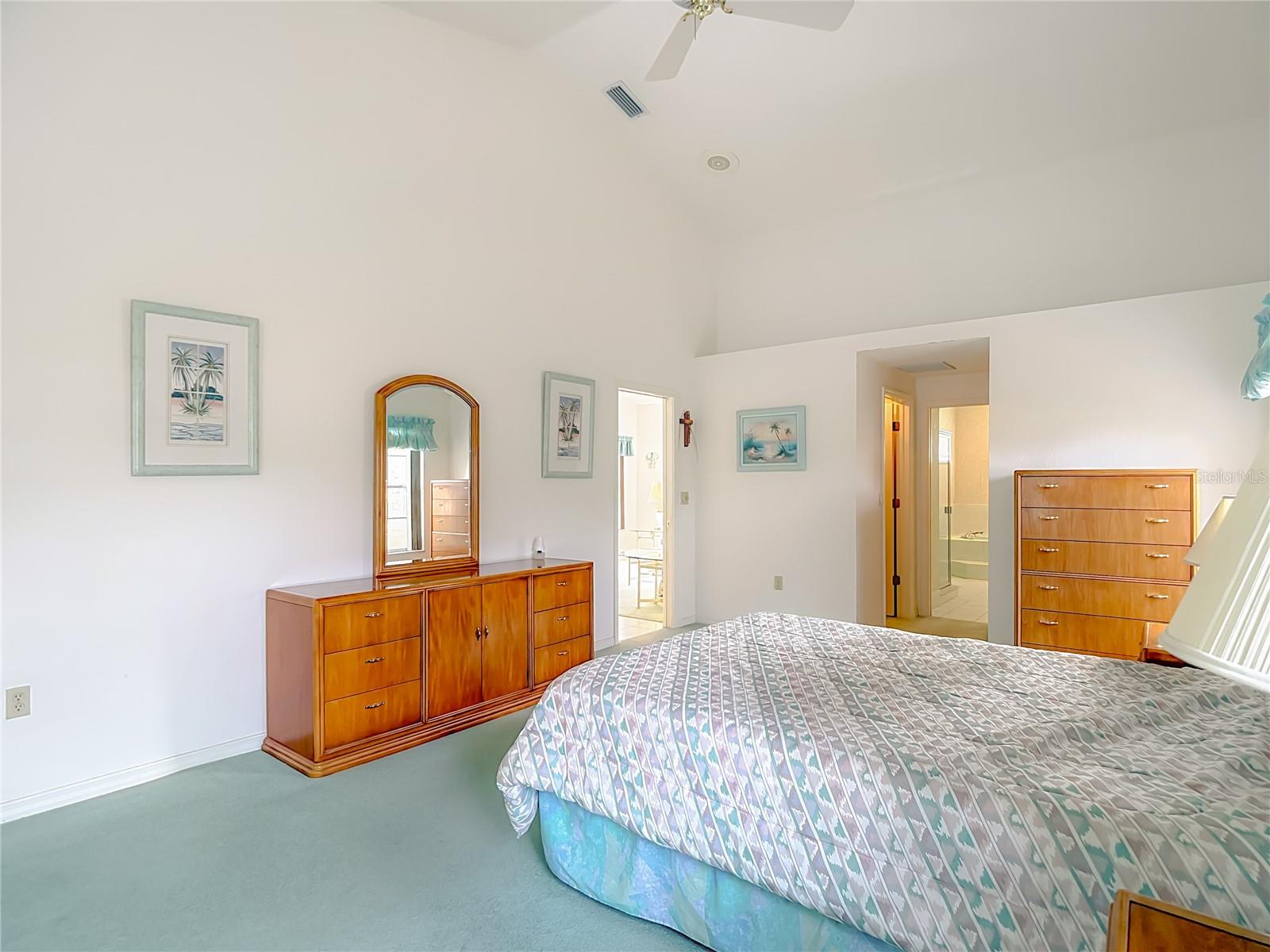 Image 18 of 33 For 13153 Coronado Drive