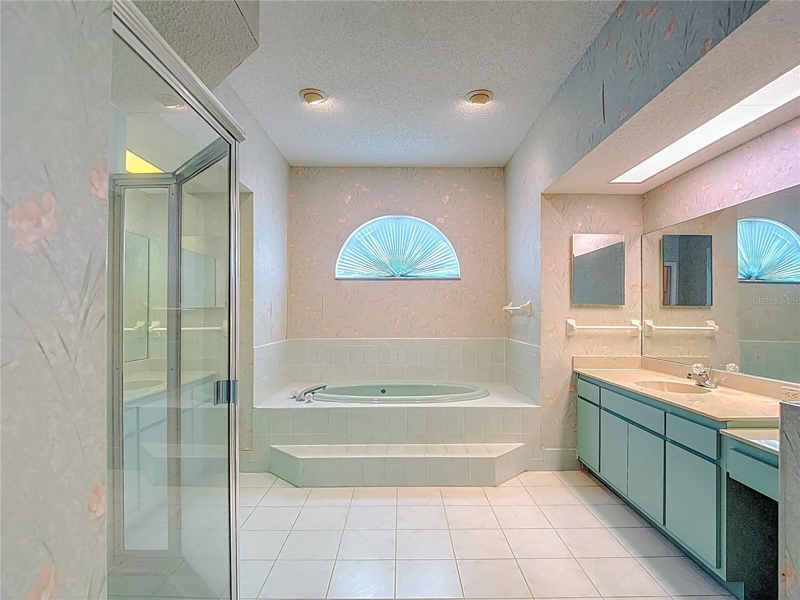 Image 20 of 33 For 13153 Coronado Drive