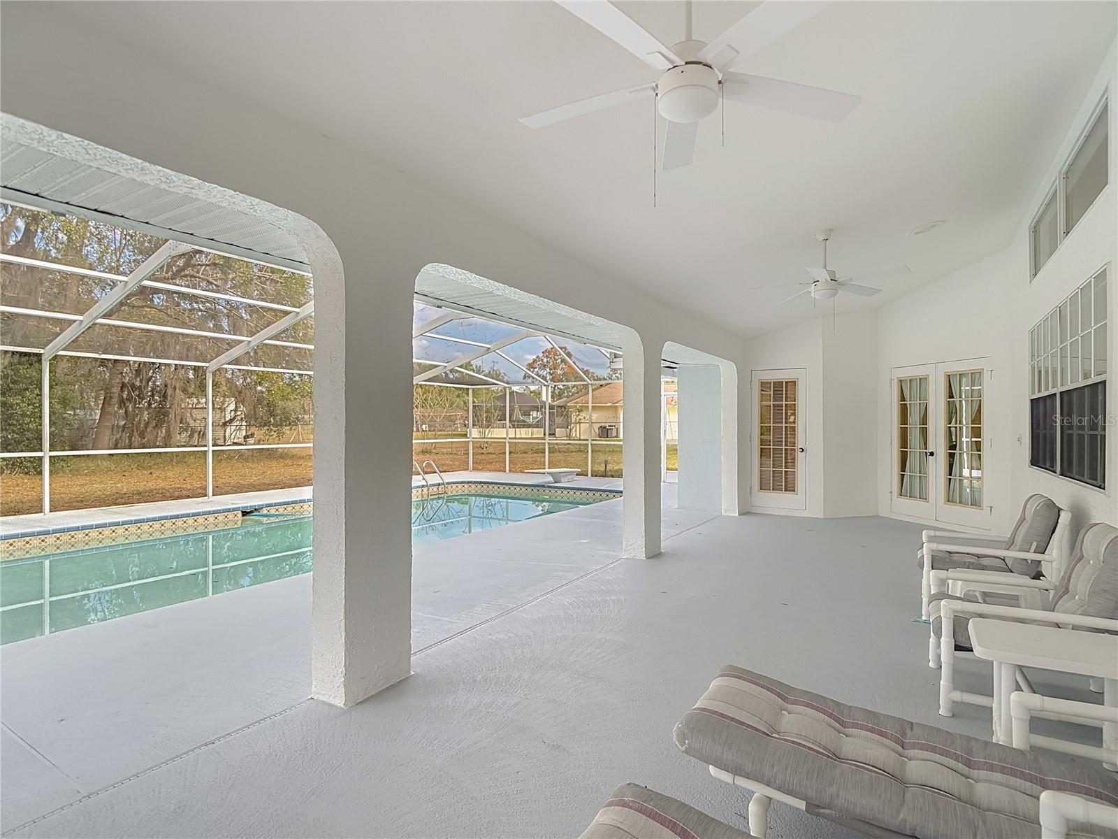 Image 28 of 33 For 13153 Coronado Drive