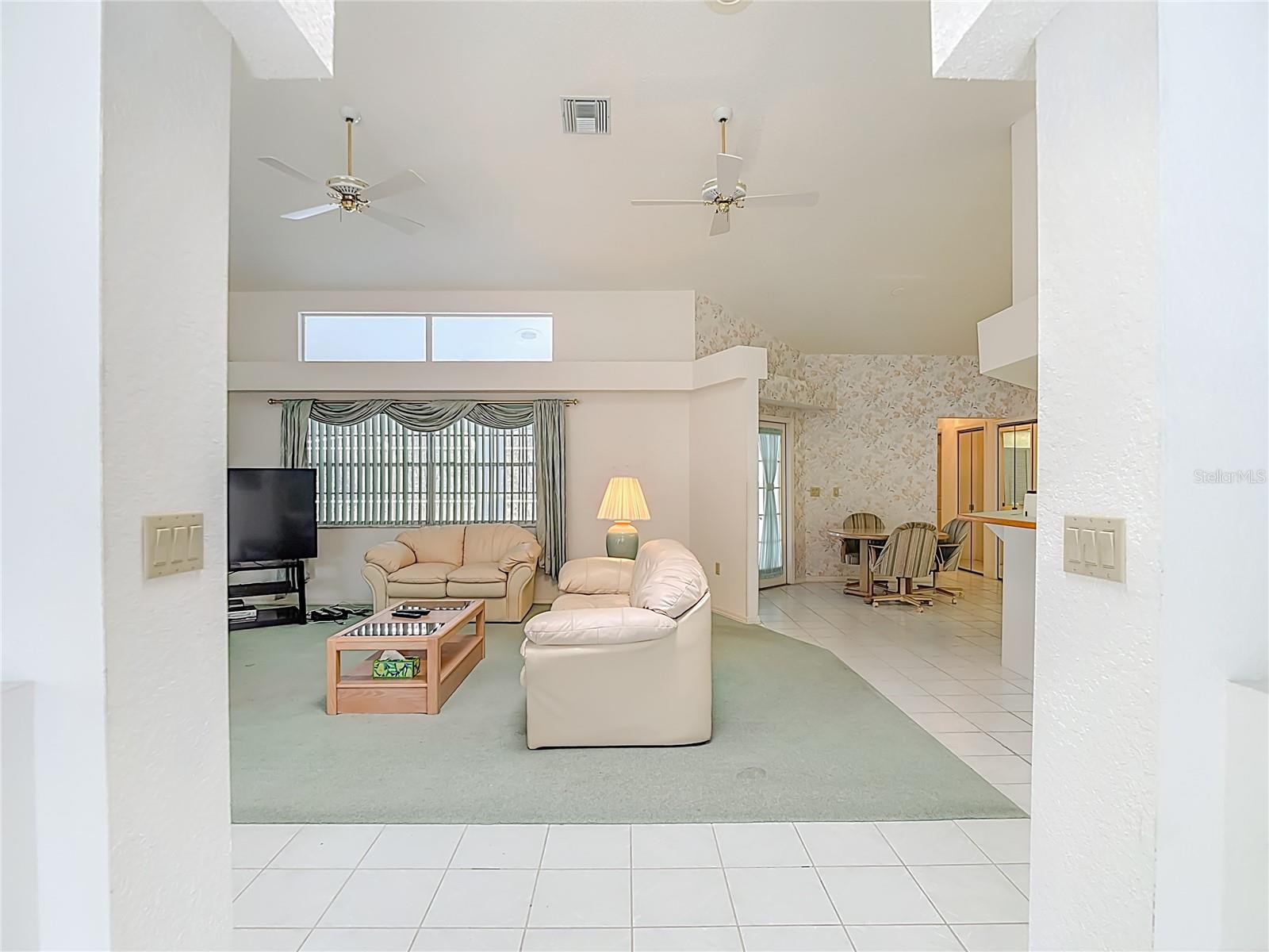 Image 3 of 33 For 13153 Coronado Drive