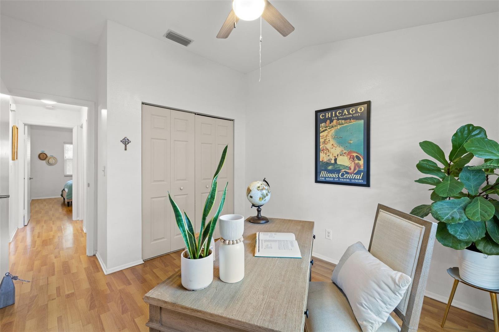 Image 14 of 24 For 878 Franklin Square Circle