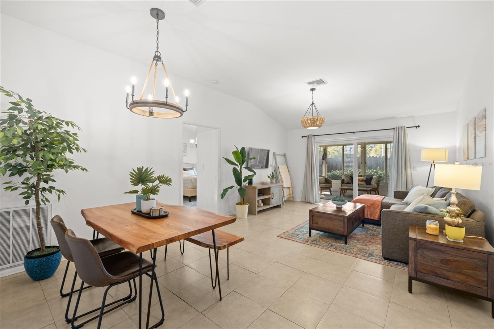 Image 2 of 24 For 878 Franklin Square Circle