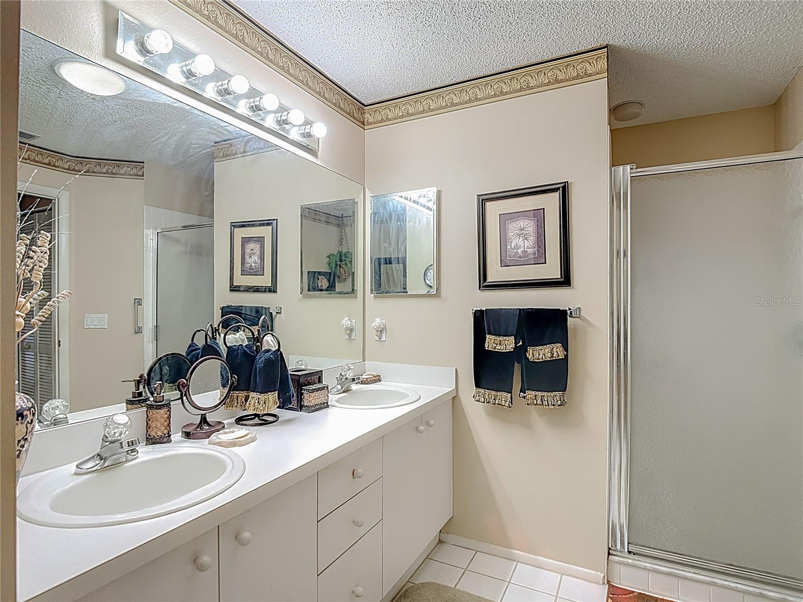 Image 16 of 26 For 2337 Hidden Trail Drive