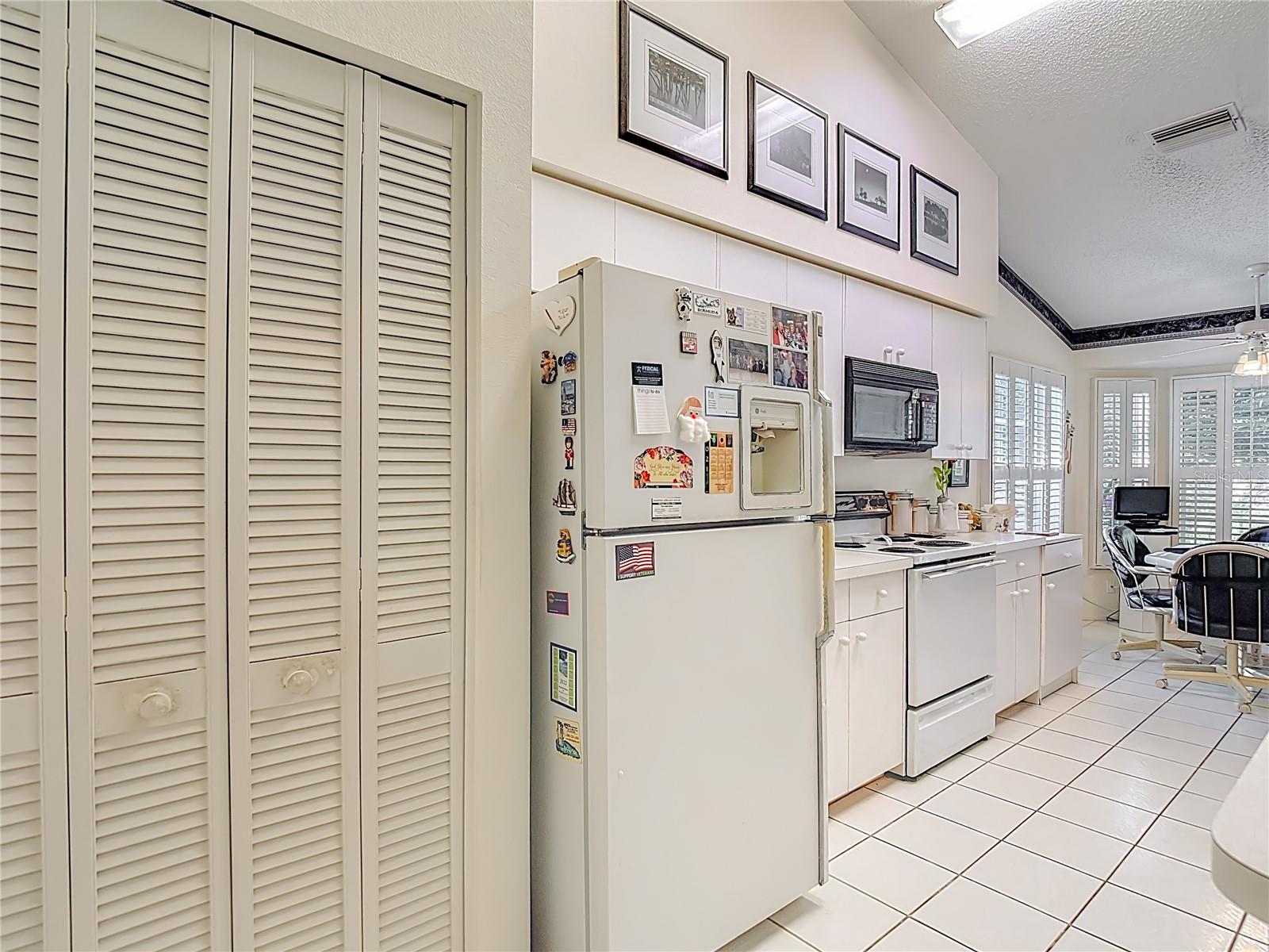 Image 7 of 26 For 2337 Hidden Trail Drive