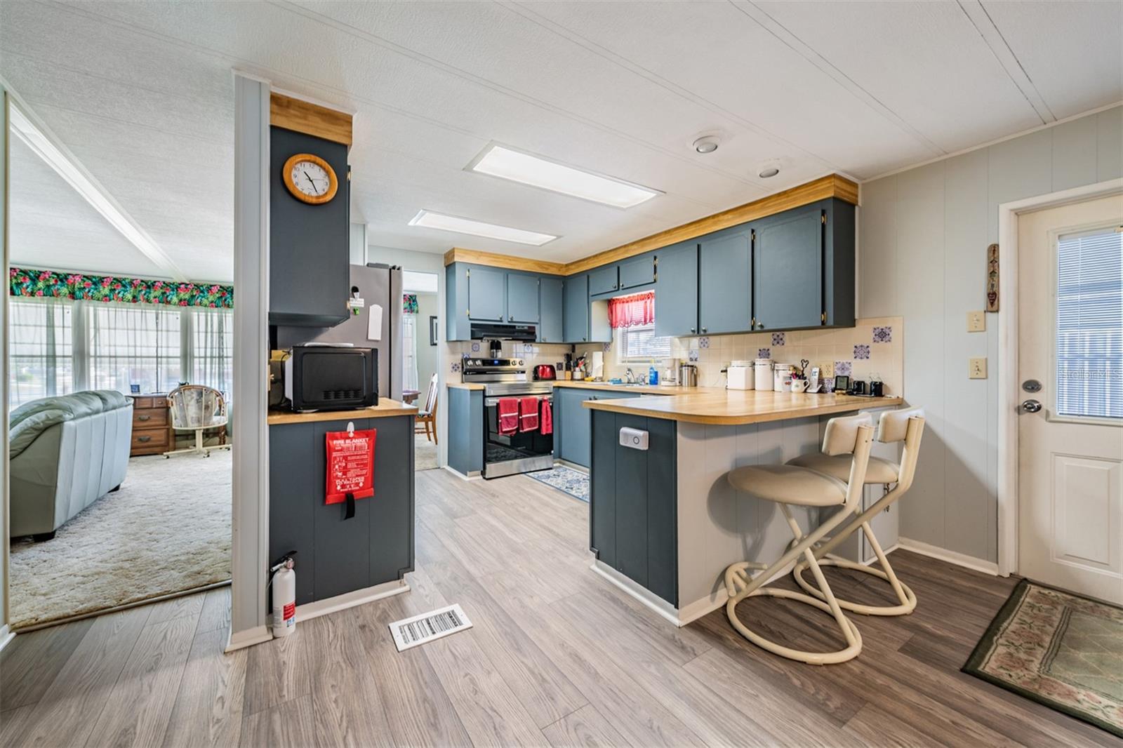 Image 14 of 30 For 1610 Reynolds Road 204