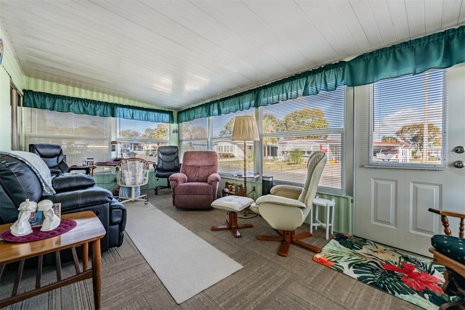 Image 22 of 30 For 1610 Reynolds Road 204