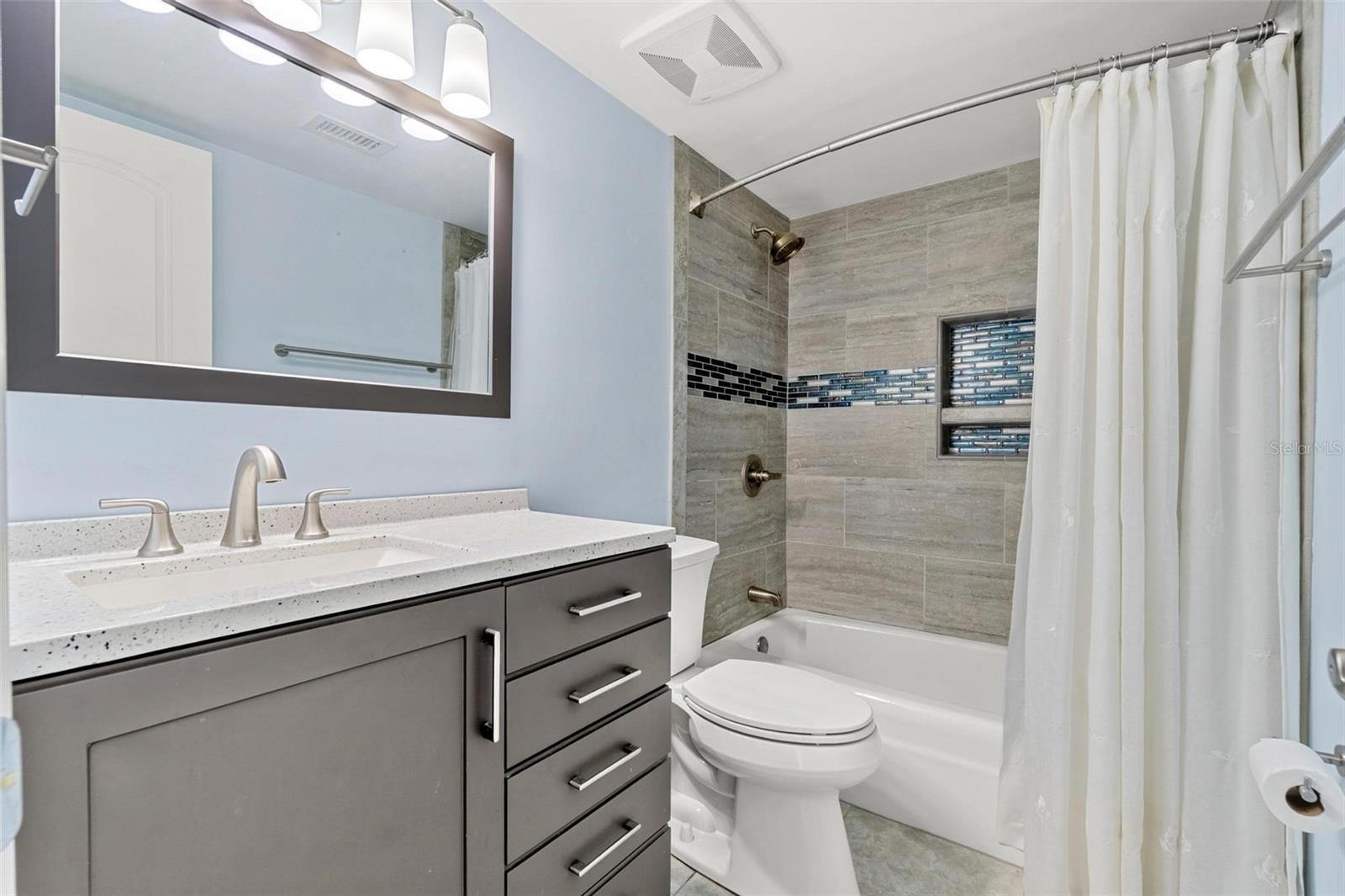 Image 13 of 27 For 546 Plaza Seville Court 88