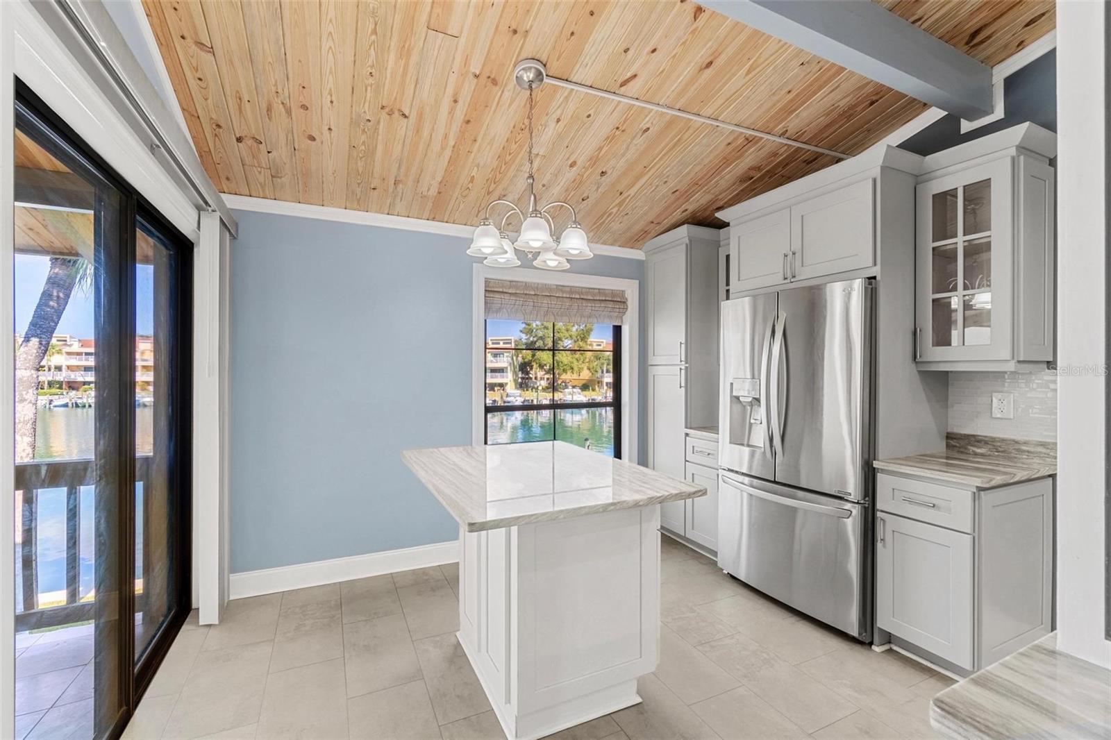 Image 6 of 27 For 546 Plaza Seville Court 88