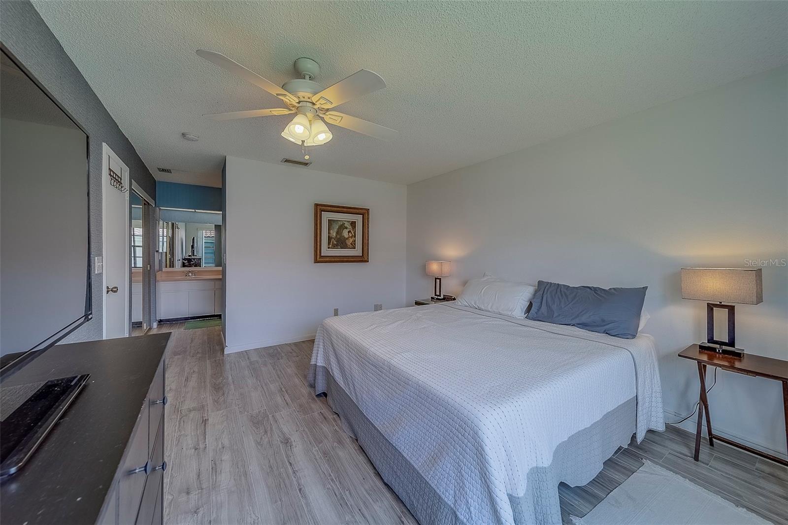 Image 22 of 49 For 8701 40th Lane N