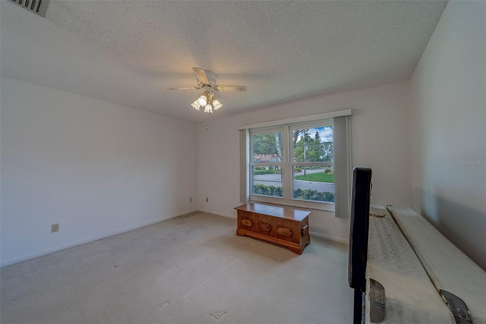 Image 26 of 49 For 8701 40th Lane N