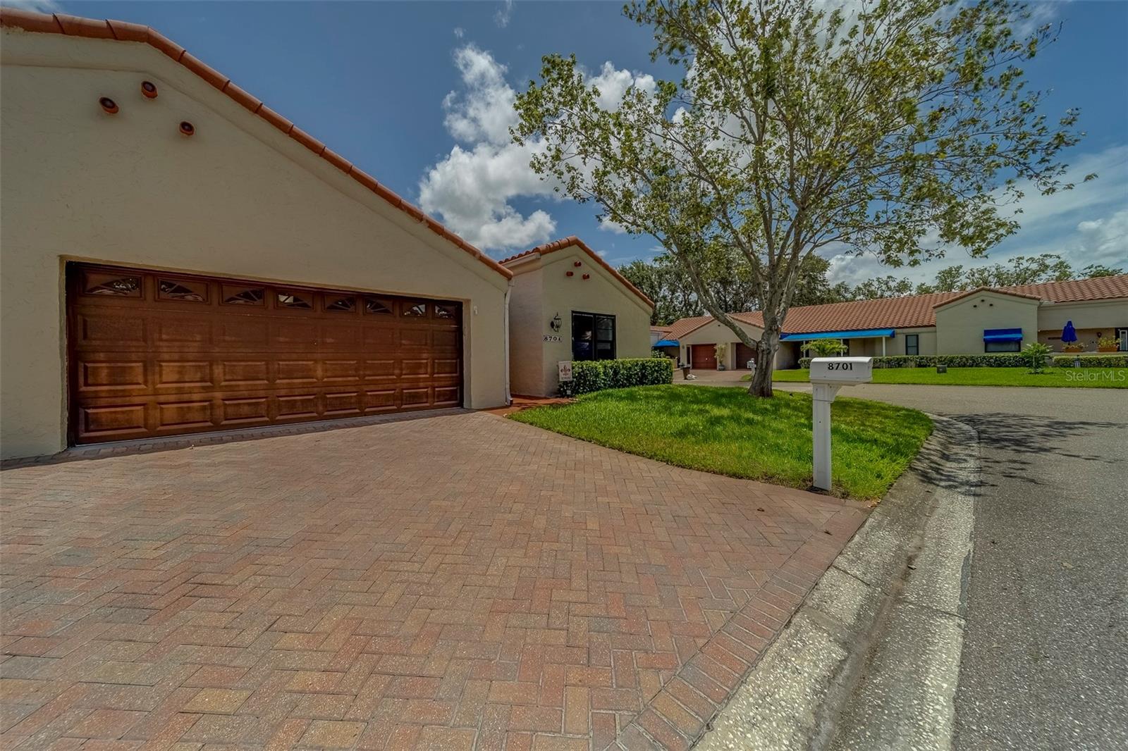 Image 4 of 49 For 8701 40th Lane N