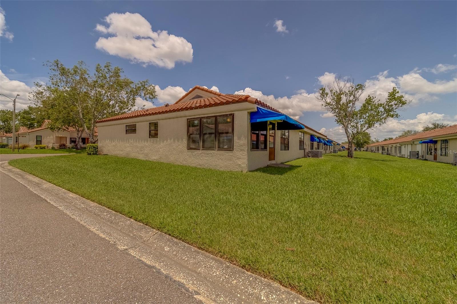 Image 5 of 49 For 8701 40th Lane N