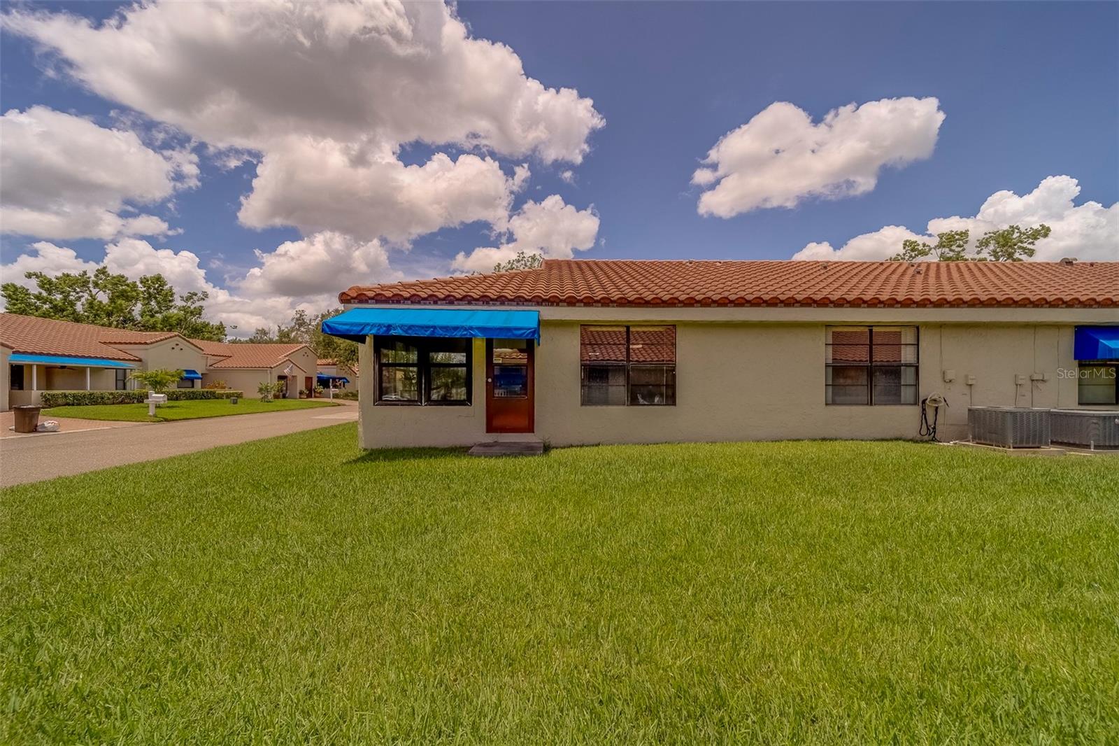 Image 6 of 49 For 8701 40th Lane N