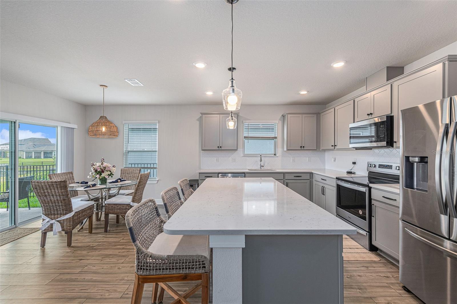 Image 12 of 36 For 8312 Reefbay Cove