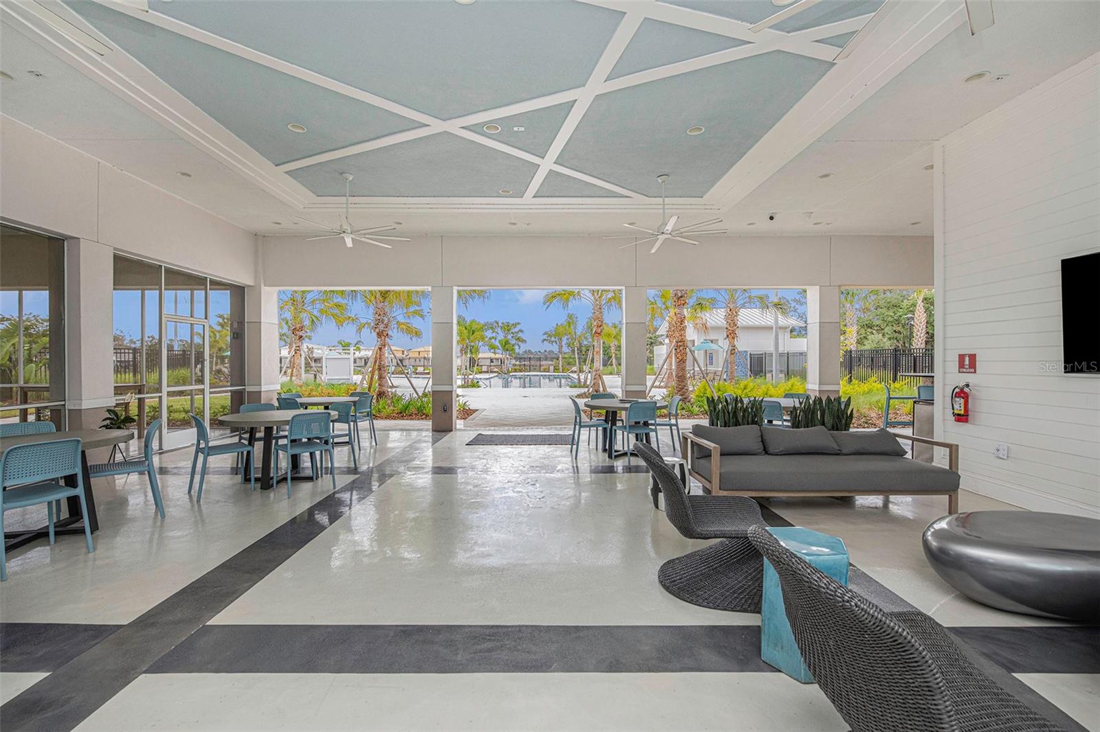 Image 29 of 36 For 8312 Reefbay Cove