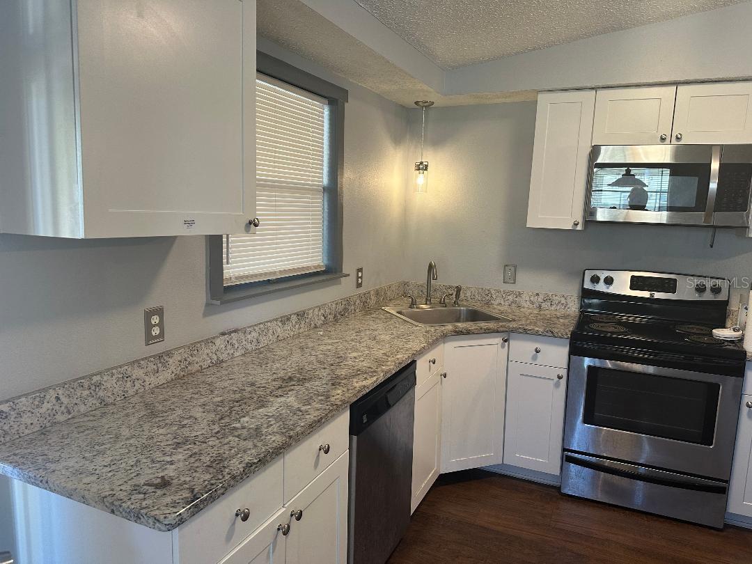 Image 7 of 15 For 4048 Pecos Drive