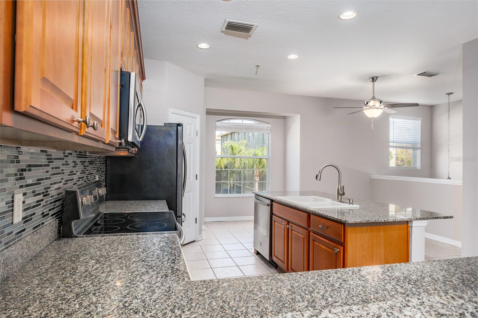 Image 18 of 50 For 10220 Bayou Grande Avenue