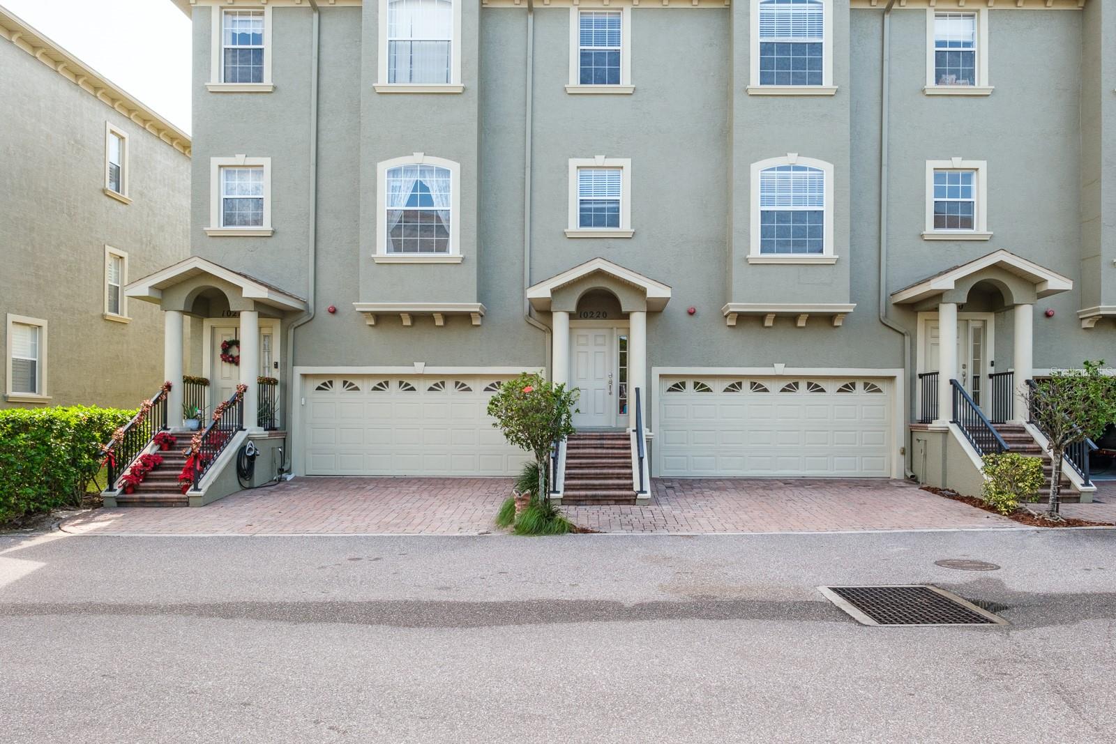 Image 2 of 50 For 10220 Bayou Grande Avenue