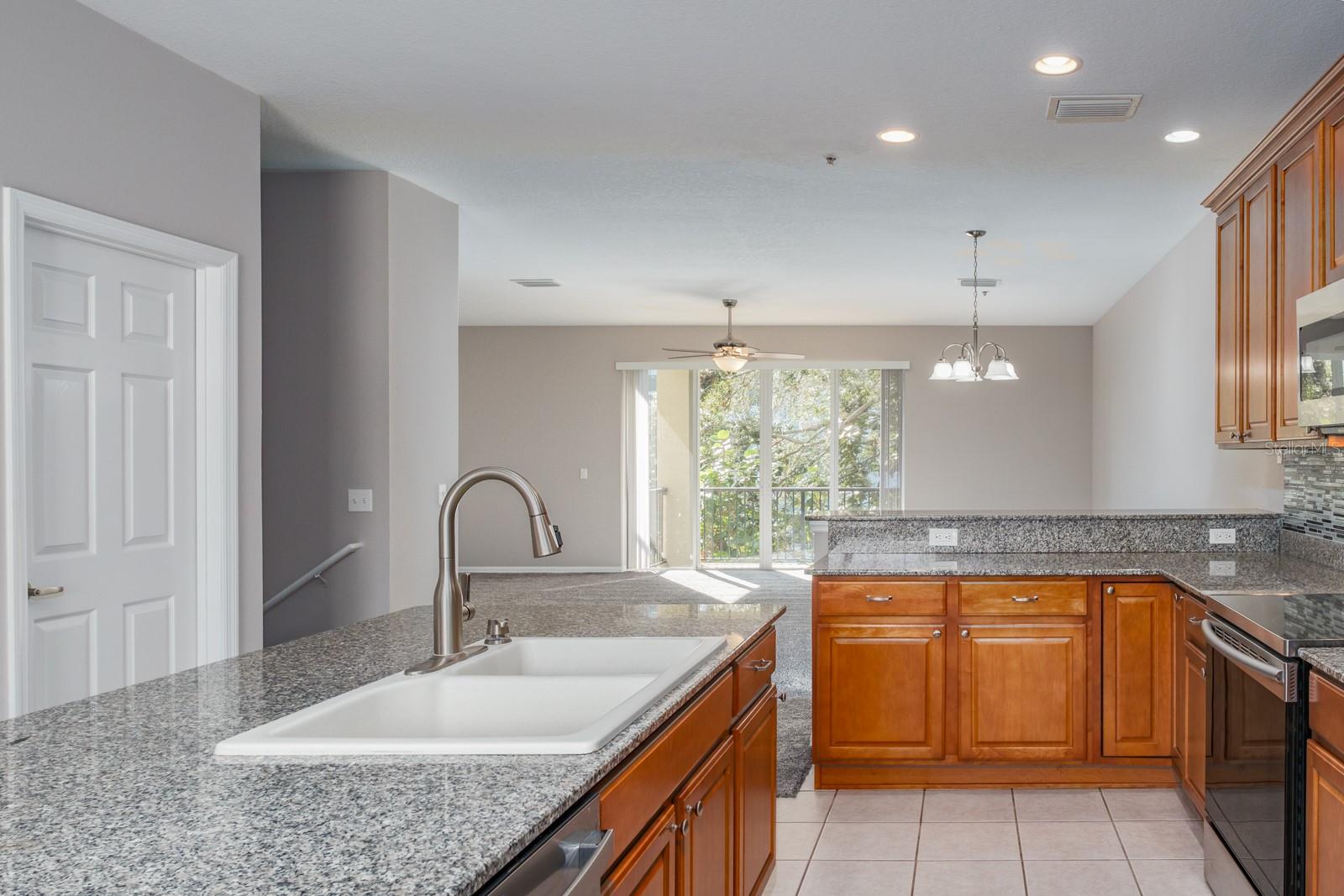 Image 21 of 50 For 10220 Bayou Grande Avenue