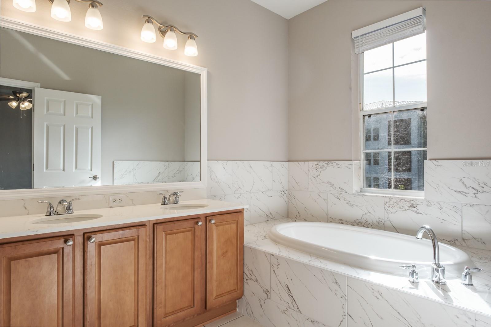 Image 31 of 50 For 10220 Bayou Grande Avenue