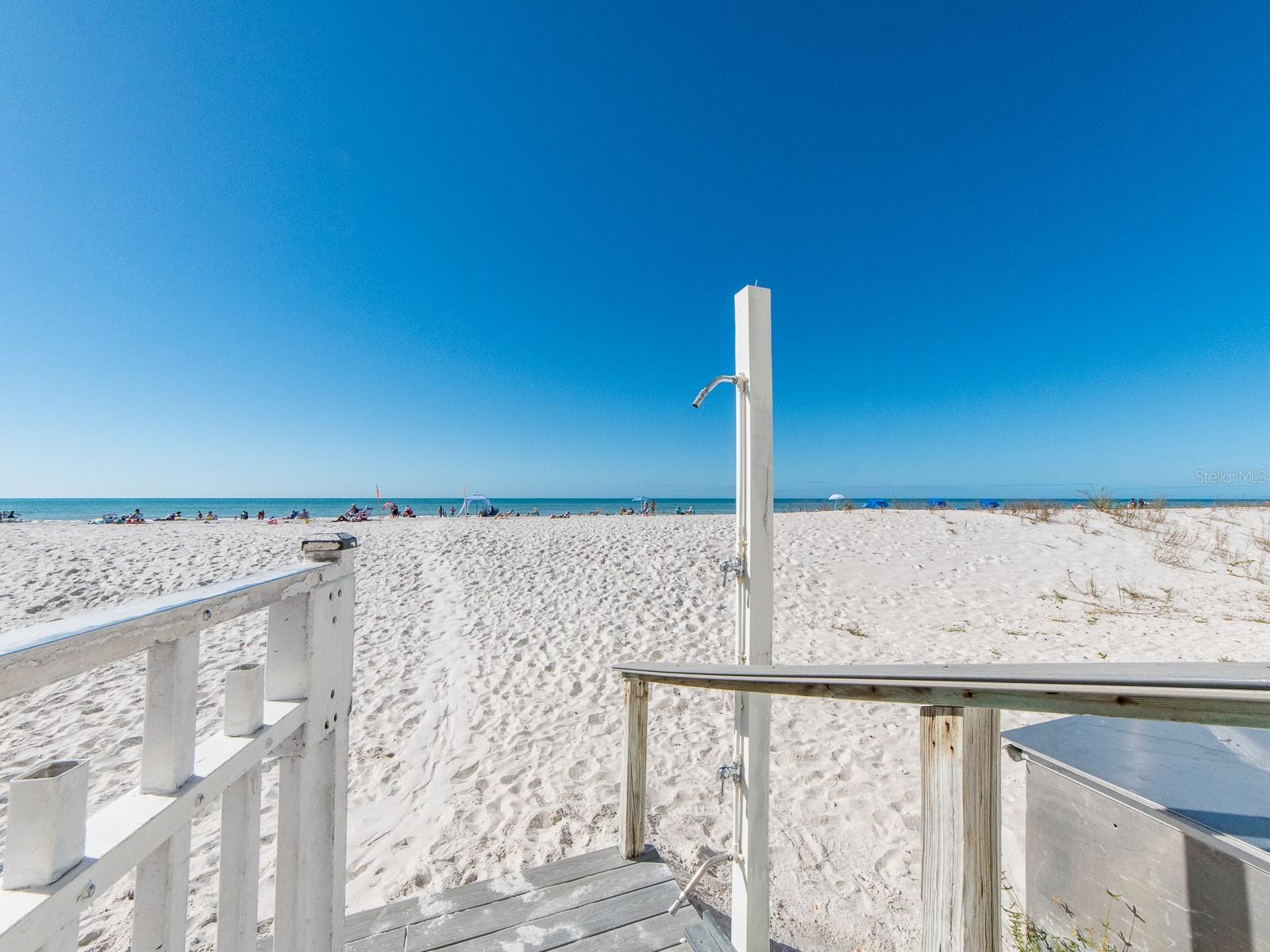 Image 31 of 36 For 19610 Gulf Boulevard 303