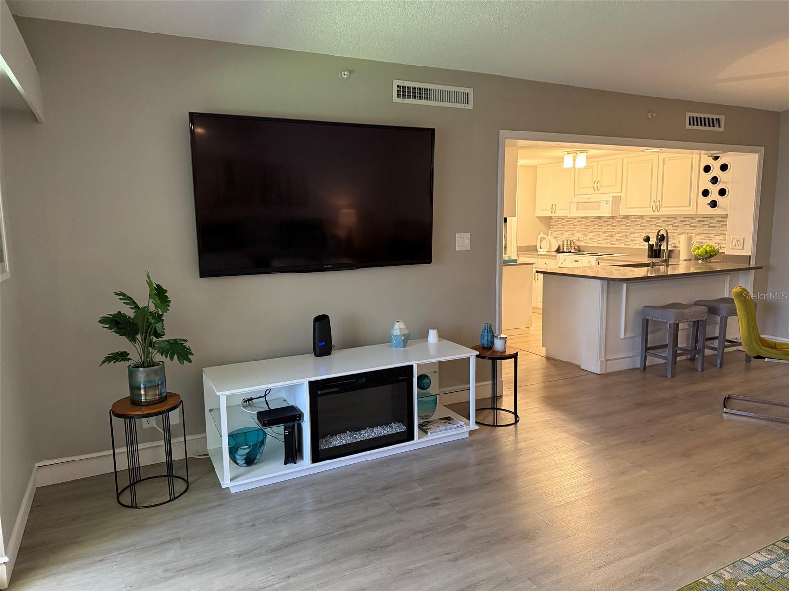 Image 4 of 53 For 36750 Us Highway 19 N 3-203